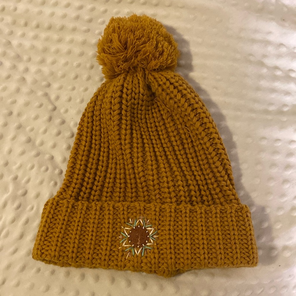 Oversized Yellow Pom Pom knit beanie- snowflake